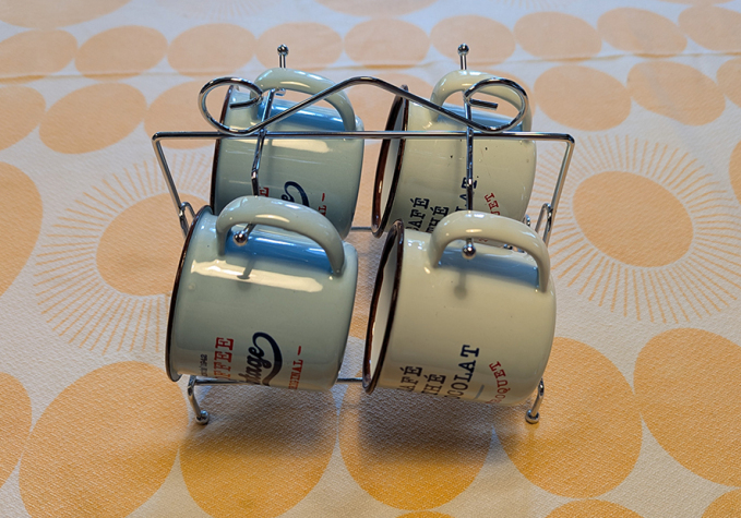 SERIE4TASSESCOFFEEVINTAGEVERT01