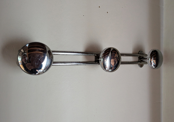 PORTEMANTEAU3PATERESMETALCHROME01