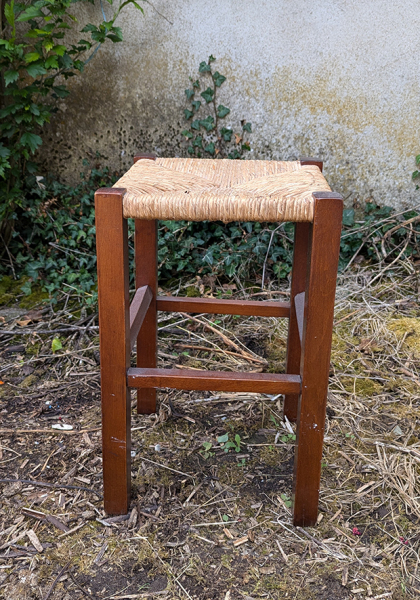 TABOURETPAILLEBOISCARRE01